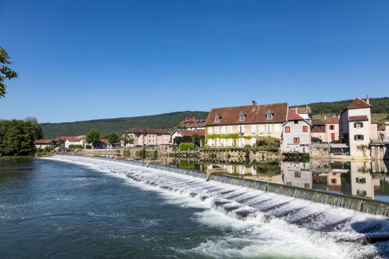 Apartment Appart-hotel N 4 Calme Avec Terrasse, Wi-fi Debit, Petit-dejeuner, Room-service Et Parking Prive