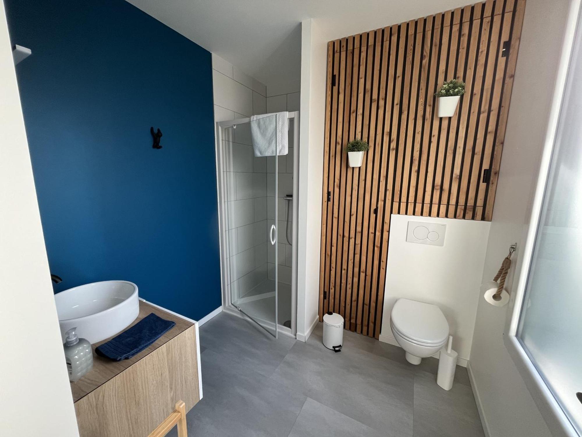 Apartment Appart-hotel N 4 Calme Avec Terrasse, Wi-fi Debit, Petit-dejeuner, Room-service Et Parking Prive